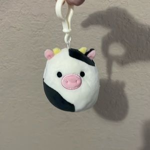 3 .5 inch cow clip squishmallow
